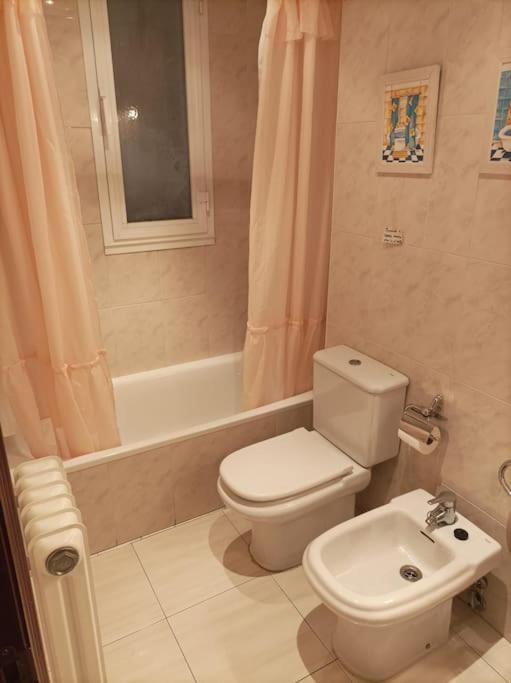 Baranain By Clabao Appartement Pamplona Buitenkant foto